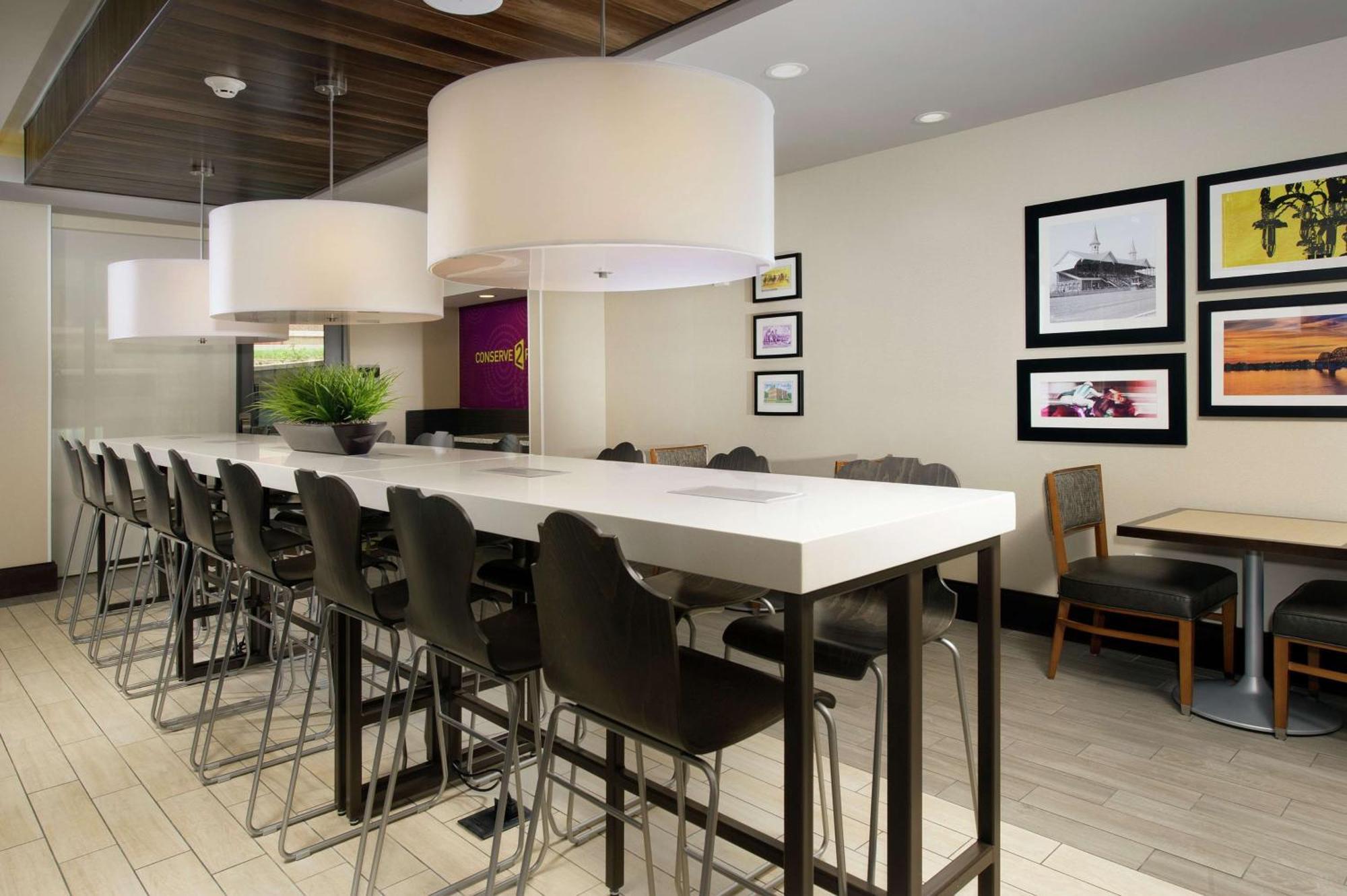 Home2 By Hilton East Hurstbourne Hotel 3*
