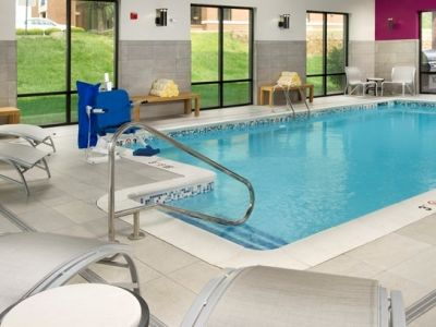 Home2 By Hilton East Hurstbourne 3*